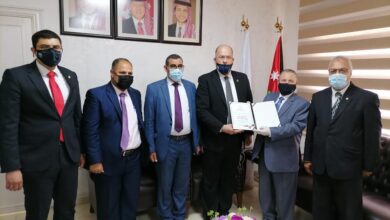 Photo of جامعة الطفيلة التقنية تتسلم شهادة ضمان الجودة لكلية العلوم التربوية