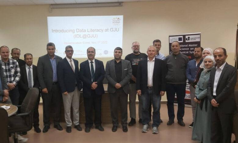 Photo of ندوة  حول الإلمام بالبيانات (Data Literacy) في الطفيلة التقنية 