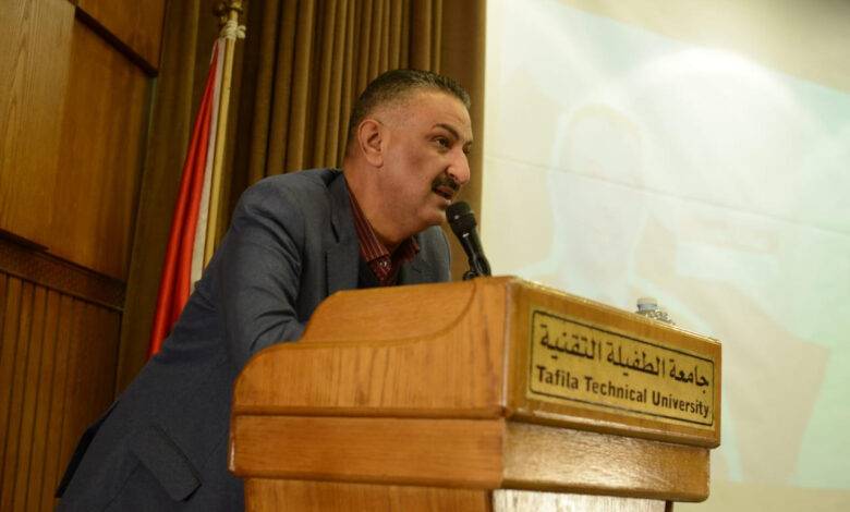 Photo of عميد شؤون الطلبة في الطفيلة التقنية يلتقي الطلبة المستجدين 