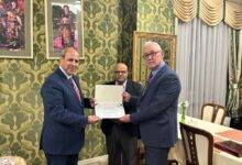 صورة رئيس الطفيلة التقنية يفتتح أعمال المؤتمر الدولي “الذكرى 75 لكلية هندسة التعدين والبترول” في أوفا الروسية