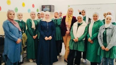 Photo of جامعة الطفيلة التقنية ترفع الوعي الرقمي لطالبات التعليم المهني في محاضرة حول التجارة الإلكترونية ومهارات العمل